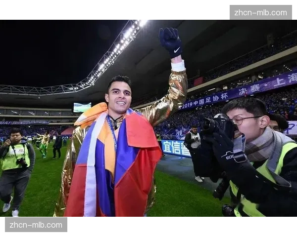 官方：福建浔兴股份与外援索恩·梅克完成续约，合同为期两年